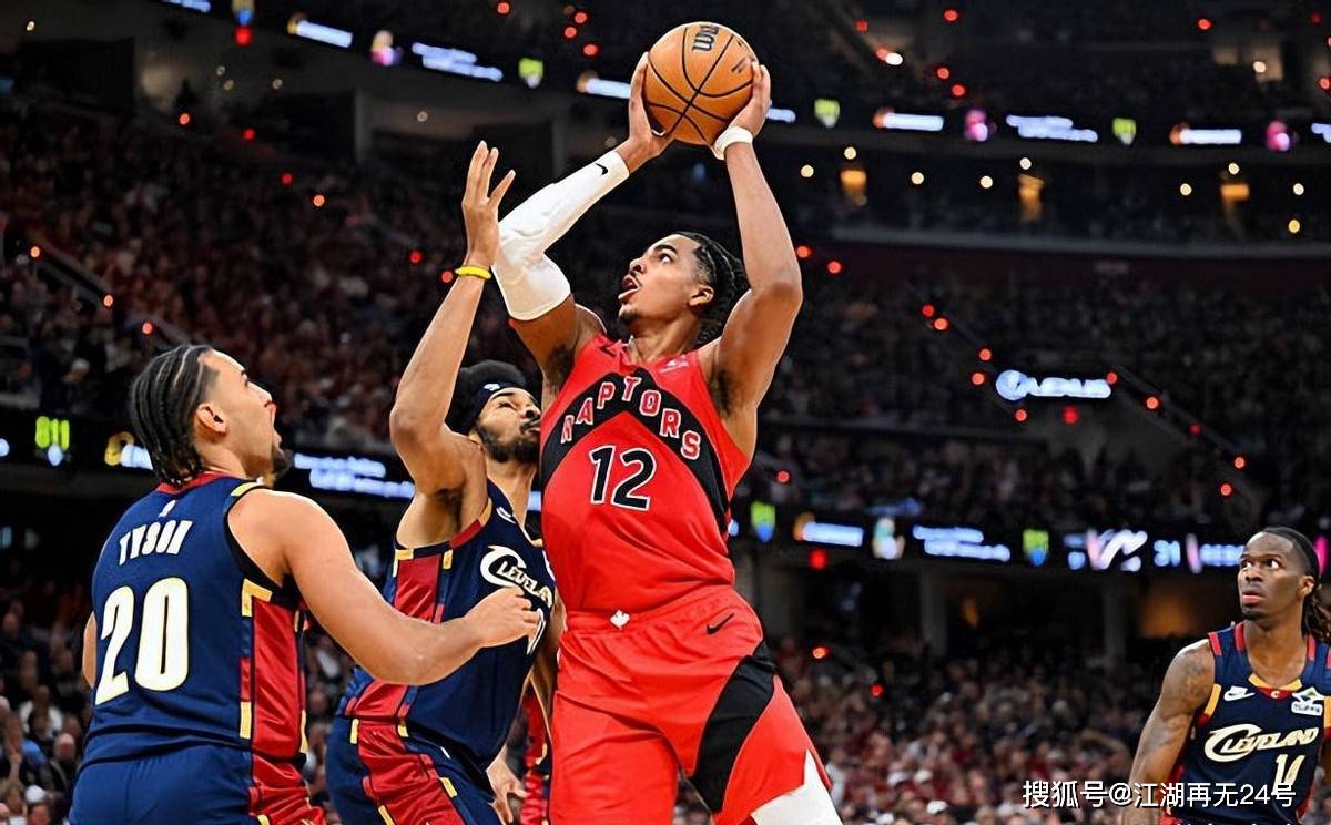 2米01！2米13！场均17+7，能攻能防！猛龙“捡到”年轻版罗德曼